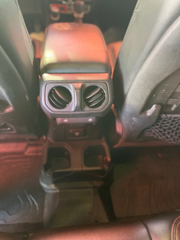 2020 Jeep Gladiator Image 8