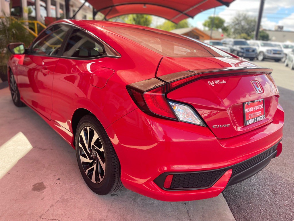 2017 Honda Civic Image 12