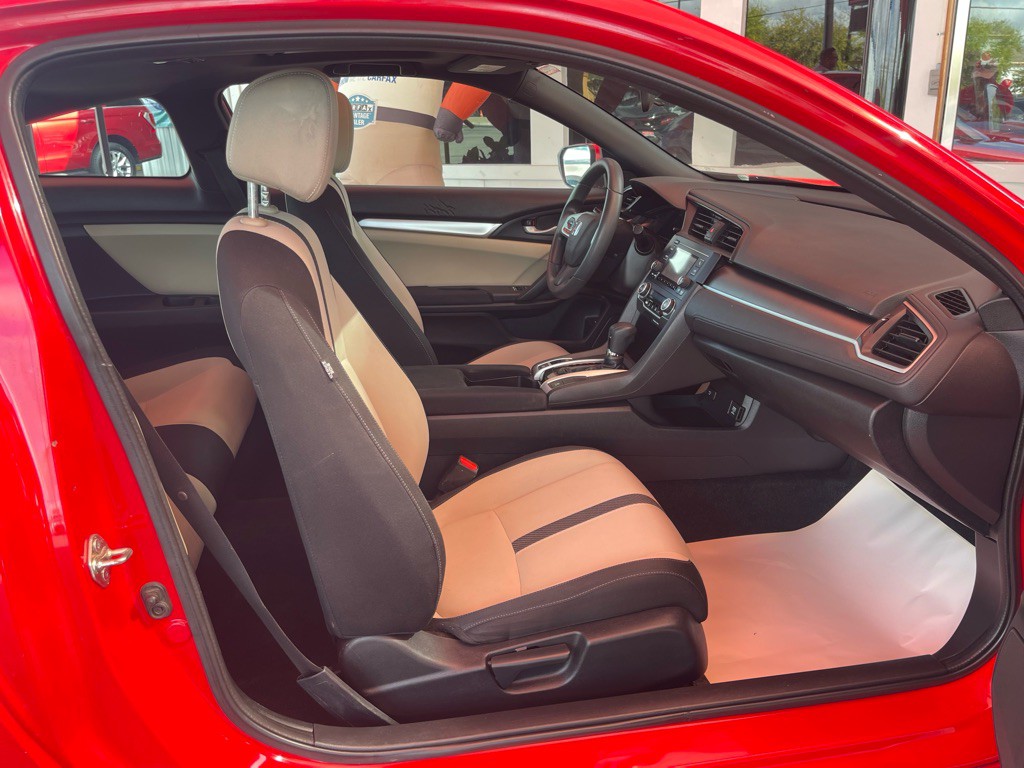 2017 Honda Civic Image 17