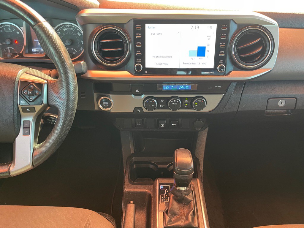 2023 Toyota Tacoma Image 8