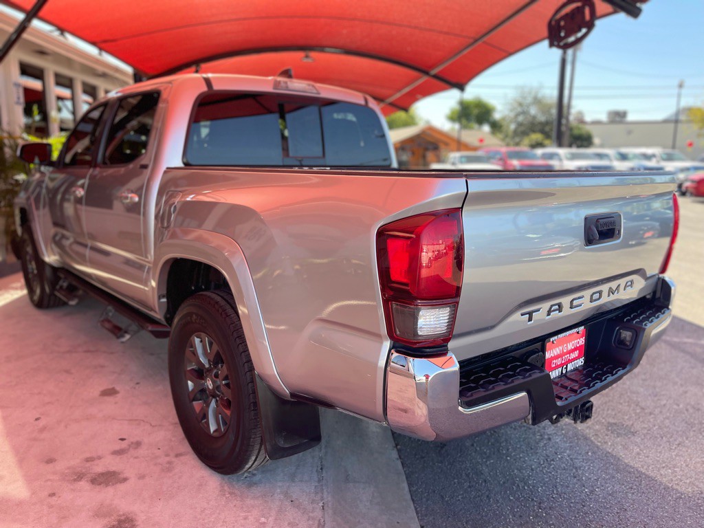 2023 Toyota Tacoma Image 12