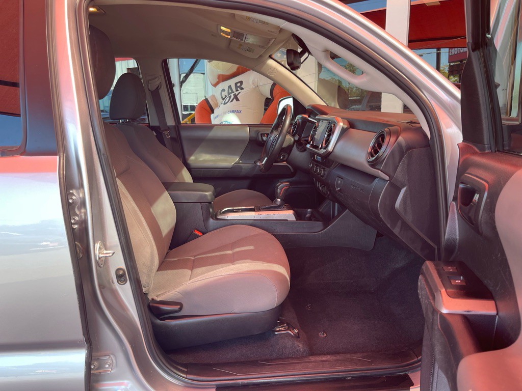 2023 Toyota Tacoma Image 17