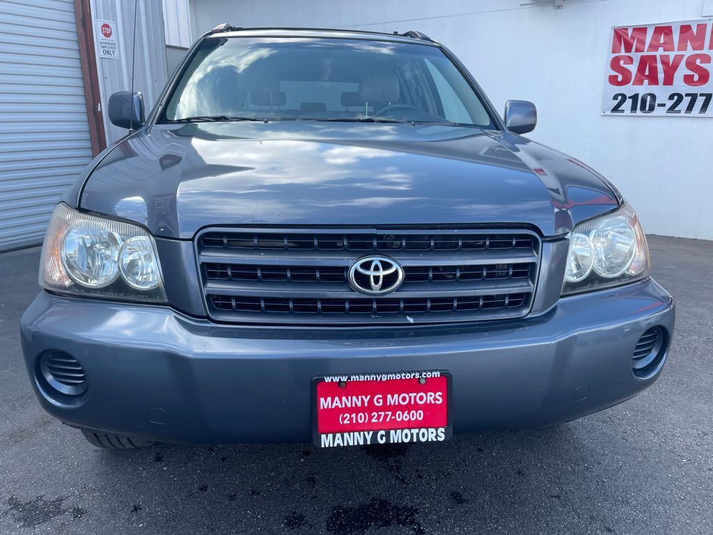 2003 Toyota Highlander Image 2