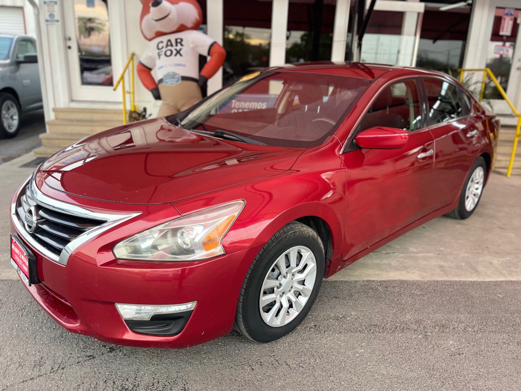 2015 Nissan Altima Image 4