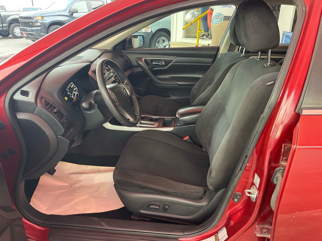 2015 Nissan Altima Image 5
