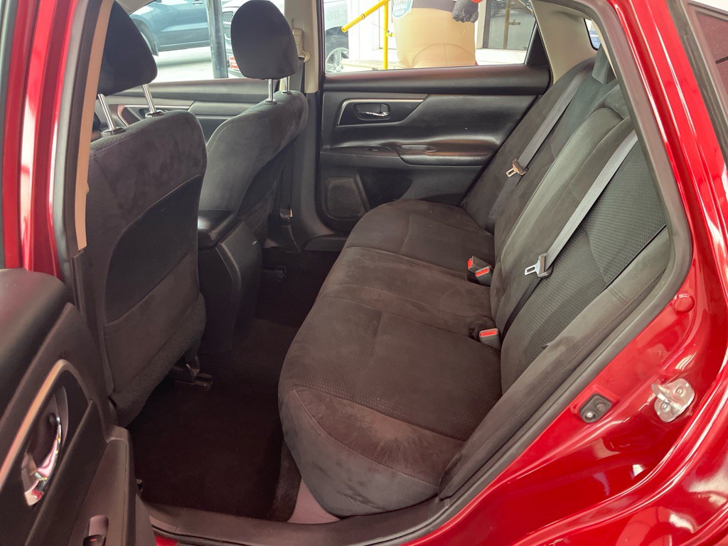 2015 Nissan Altima Image 6