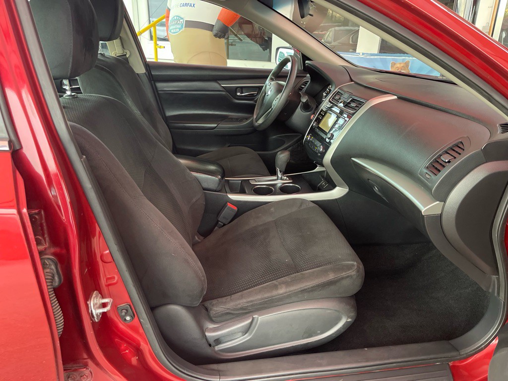 2015 Nissan Altima Image 15