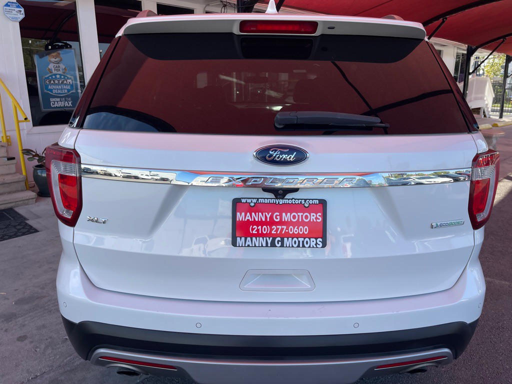 2016 Ford Explorer Image 13