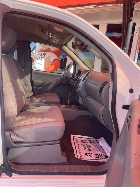 2021 Nissan Frontier Image 17