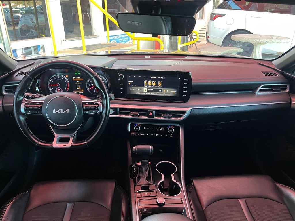 2022 Kia K5 Image 7