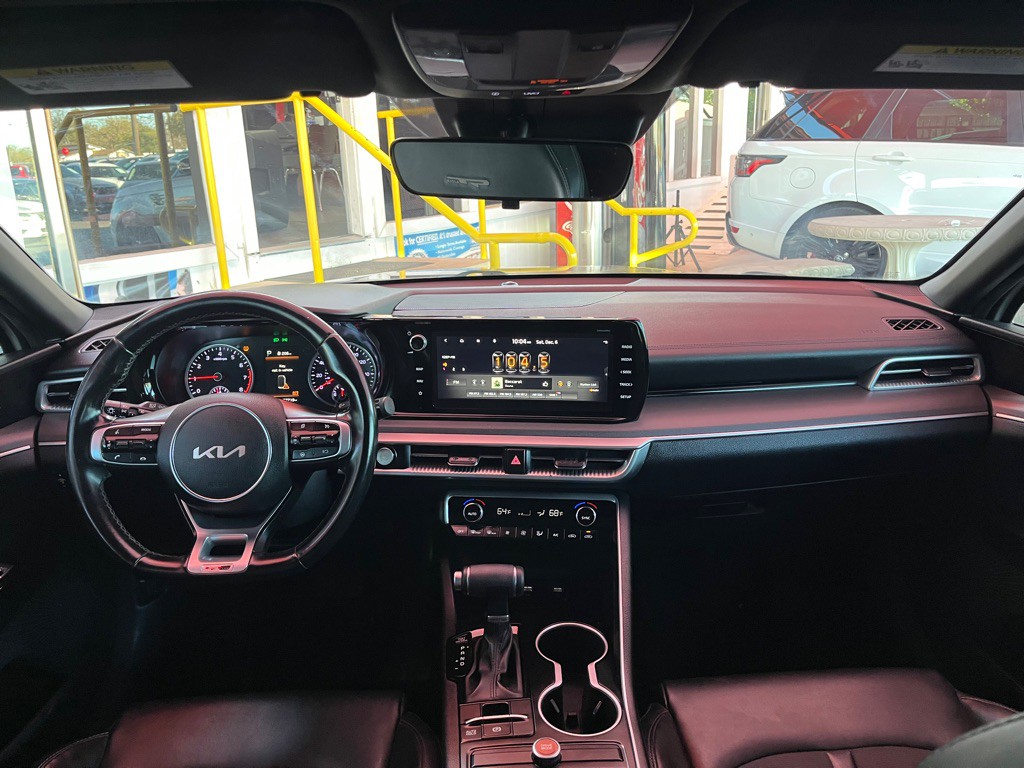 2022 Kia K5 Image 11