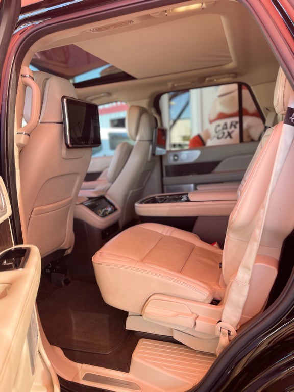 2019 Lincoln Navigator Image 7