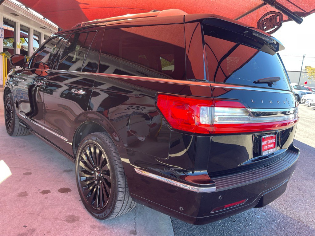2019 Lincoln Navigator Image 19