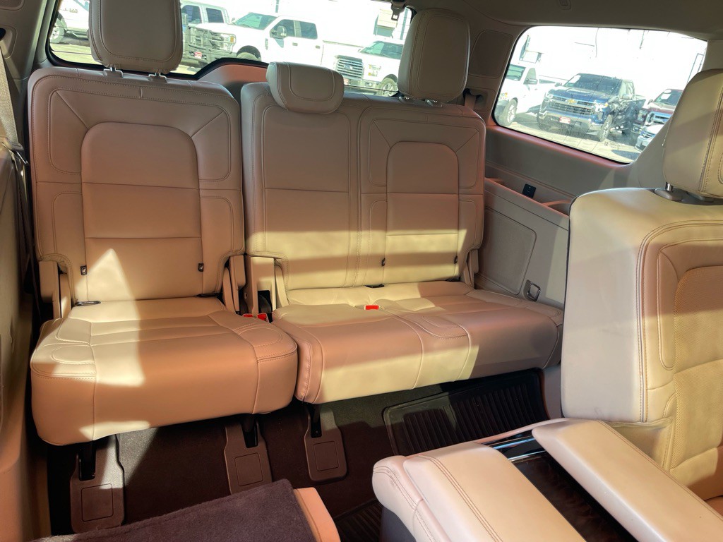 2019 Lincoln Navigator Image 24