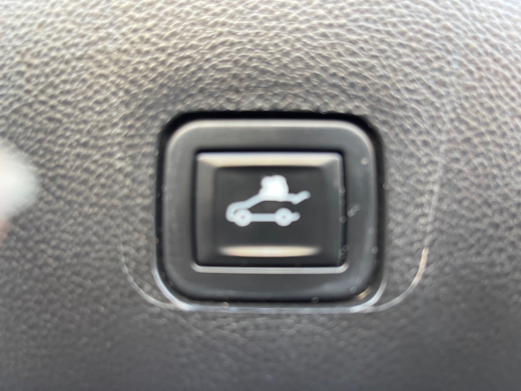 2020 Chevrolet Traverse Image 14