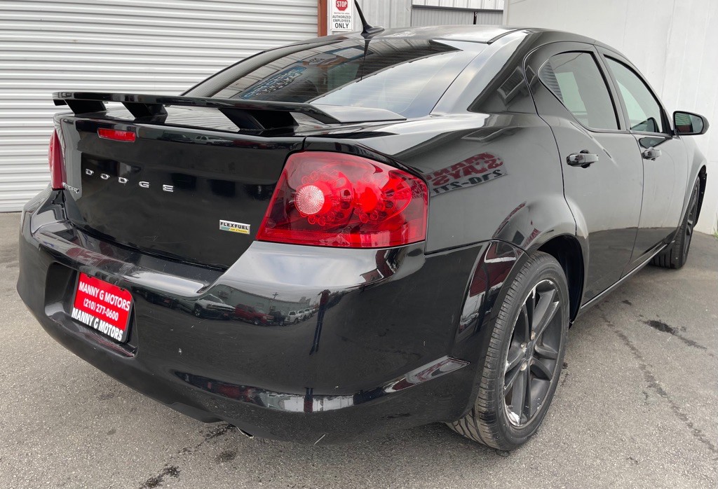 2011 Dodge Avenger Image 10