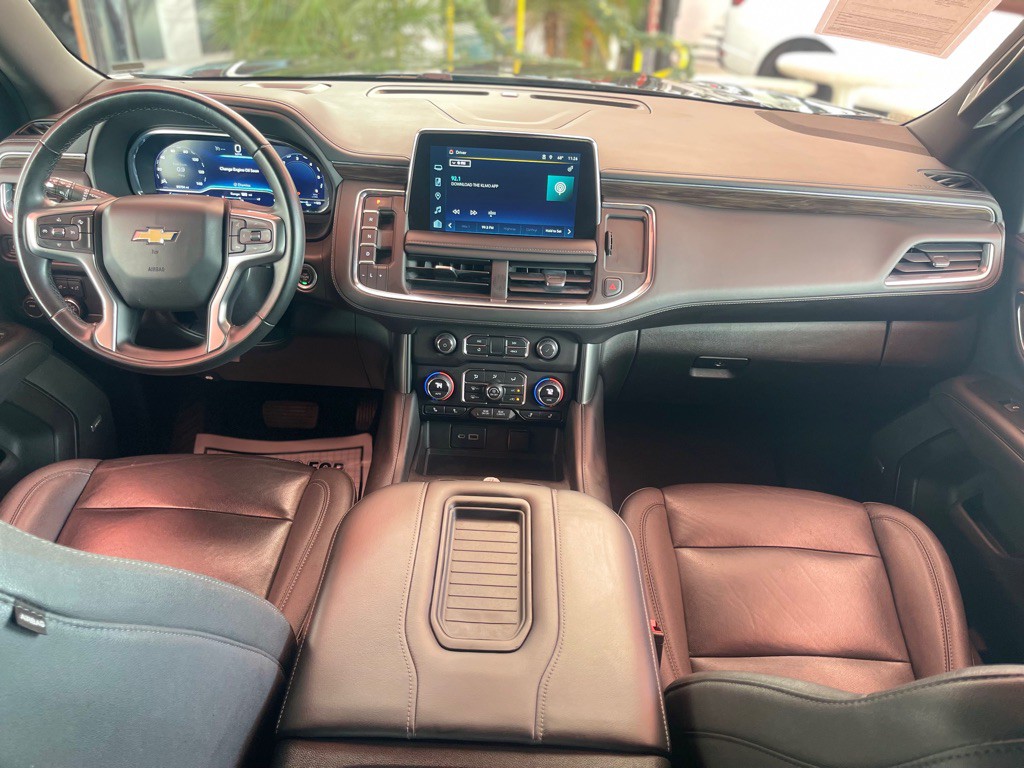 2023 Chevrolet Suburban Image 7