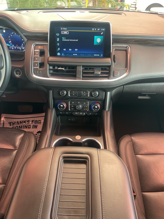 2023 Chevrolet Suburban Image 8