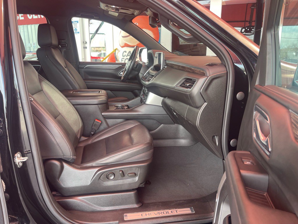 2023 Chevrolet Suburban Image 23