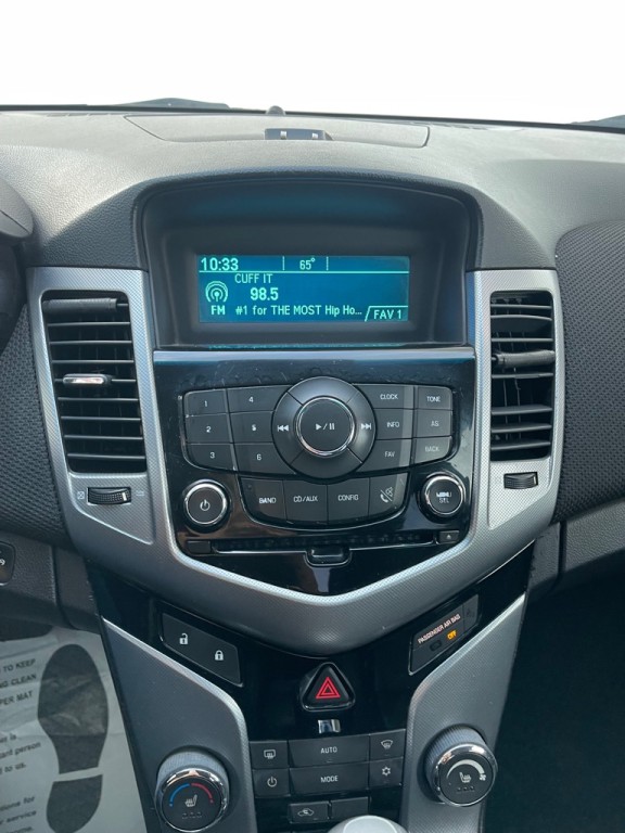 2012 Chevrolet Cruze Image 7