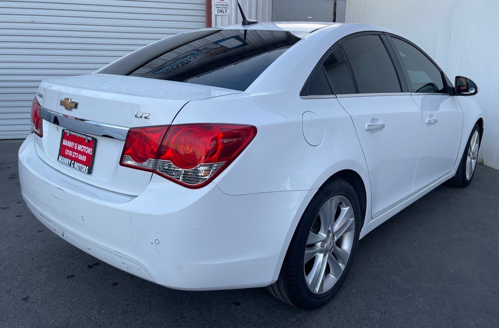 2012 Chevrolet Cruze Image 10