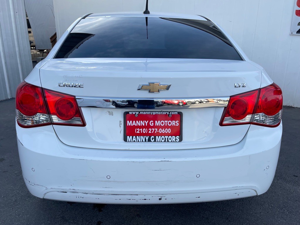 2012 Chevrolet Cruze Image 11