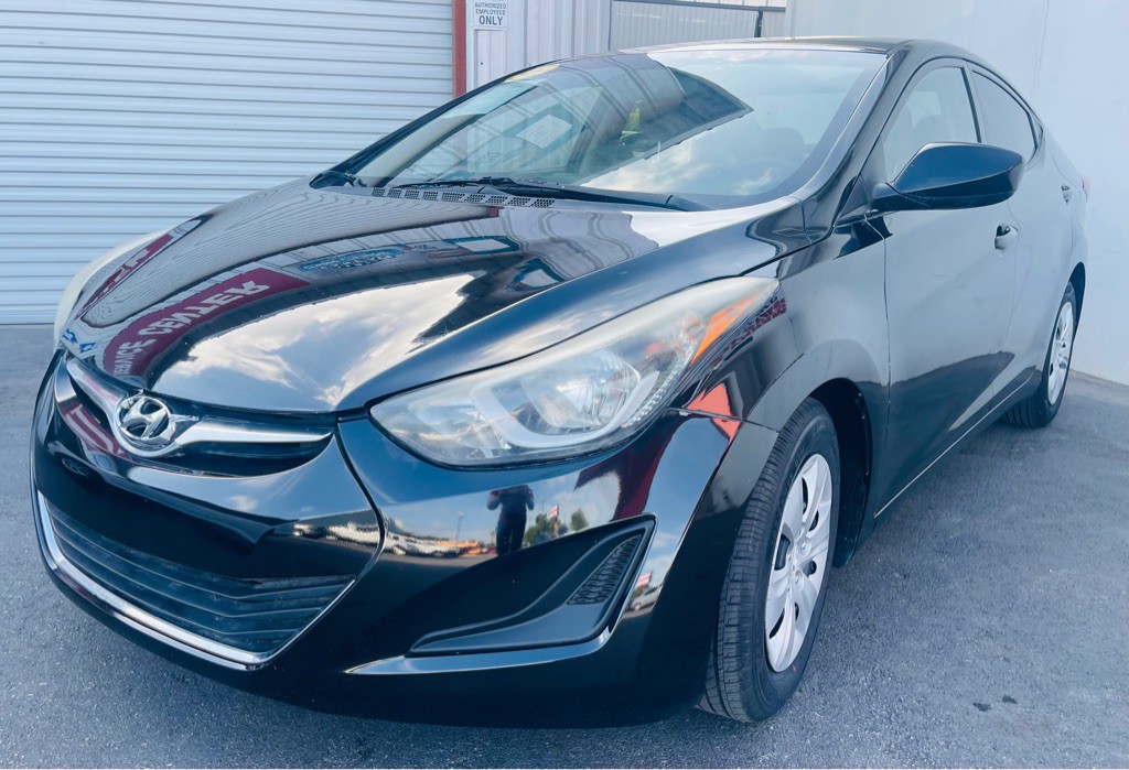 2016 Hyundai Elantra Image 11