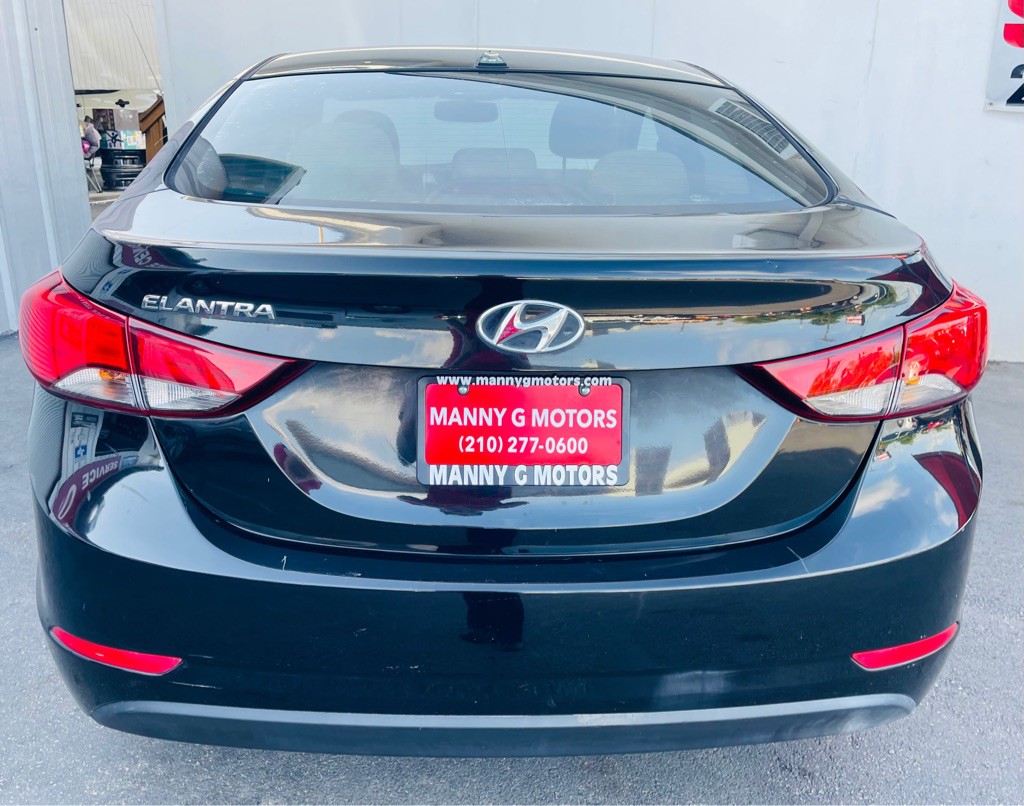 2016 Hyundai Elantra Image 13