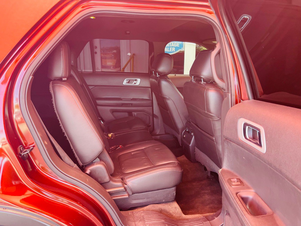 2015 Ford Explorer Image 15