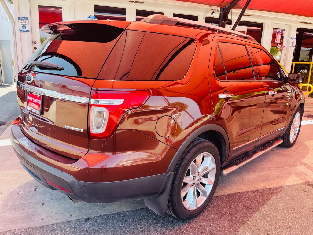 2015 Ford Explorer Image 18