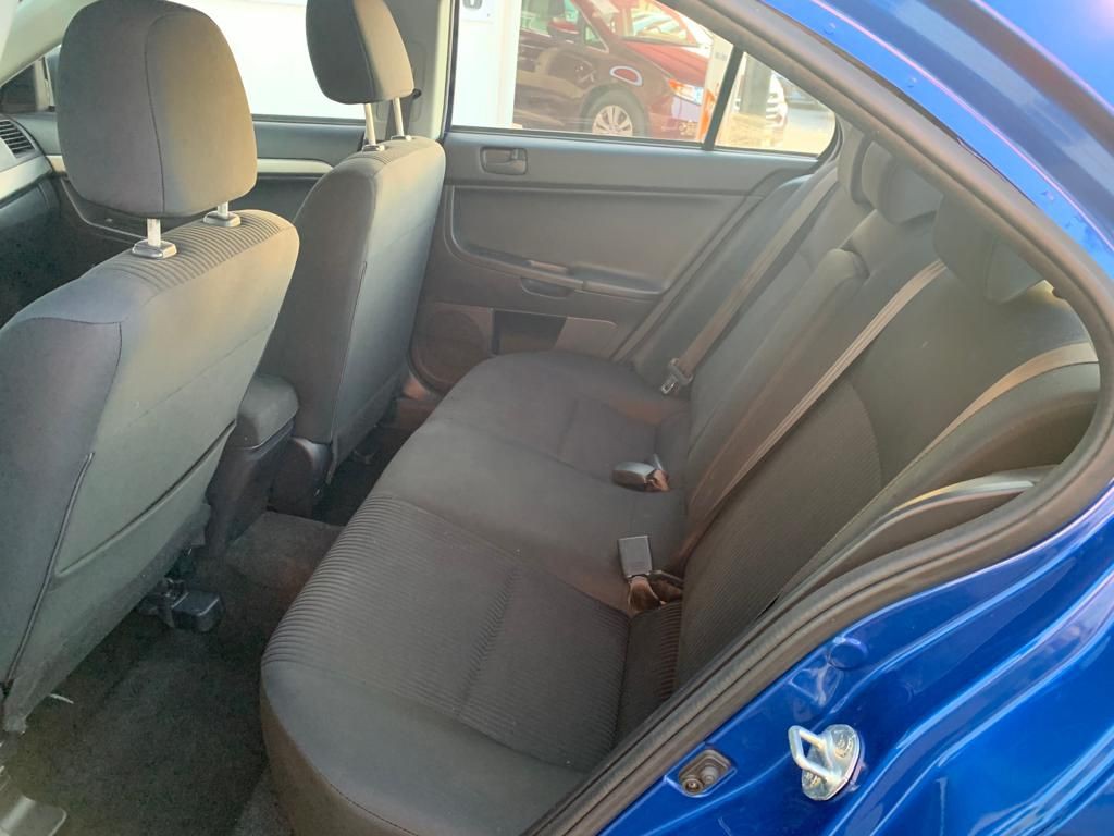 2015 Mitsubishi Lancer Image 6