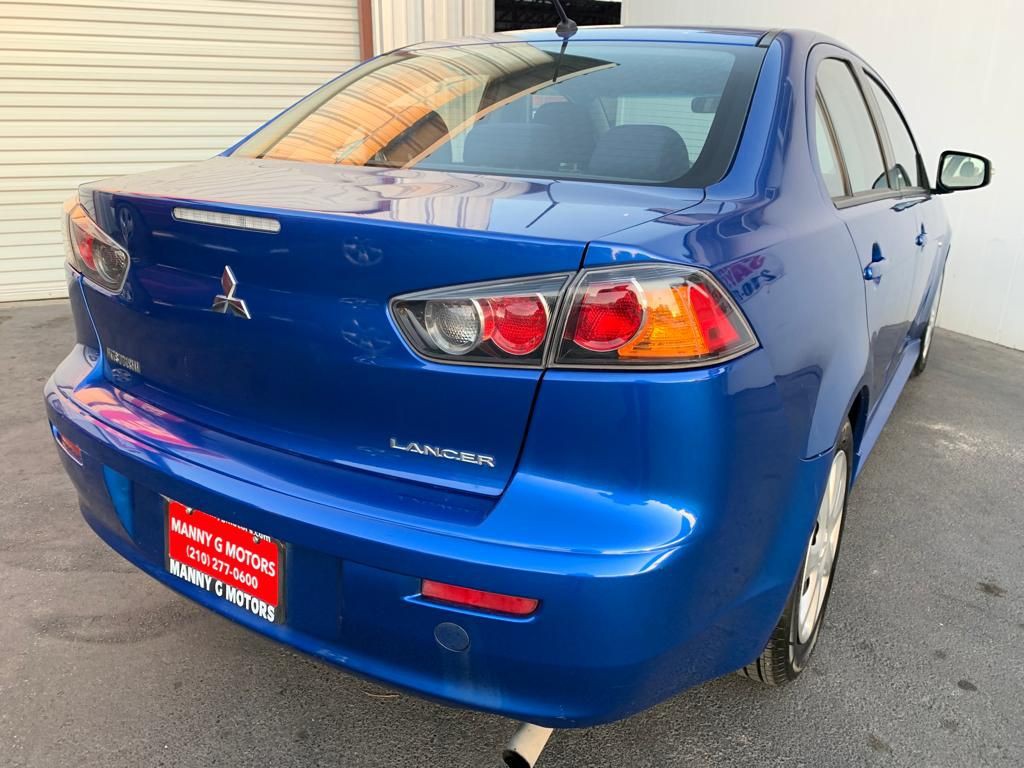 2015 Mitsubishi Lancer Image 8
