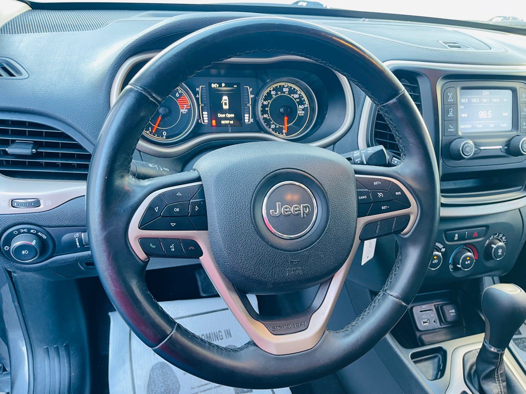 2018 Jeep Cherokee Image 8
