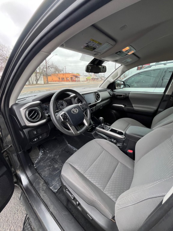 2020 Toyota Tacoma Image 4