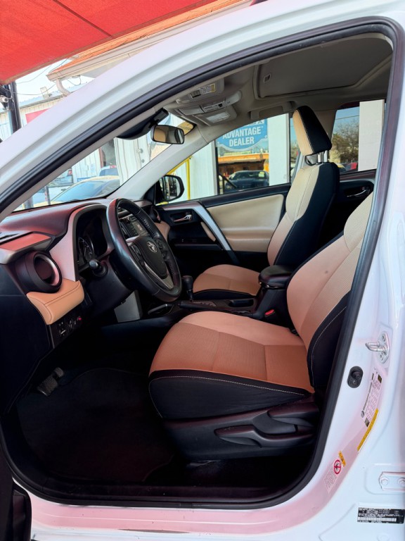 2017 Toyota Rav4 Image 6