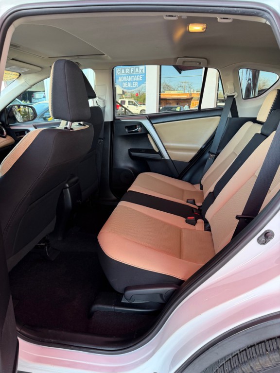 2017 Toyota Rav4 Image 7