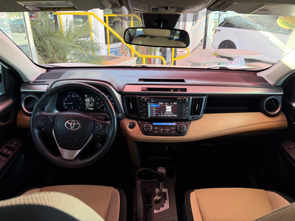 2017 Toyota Rav4 Image 8