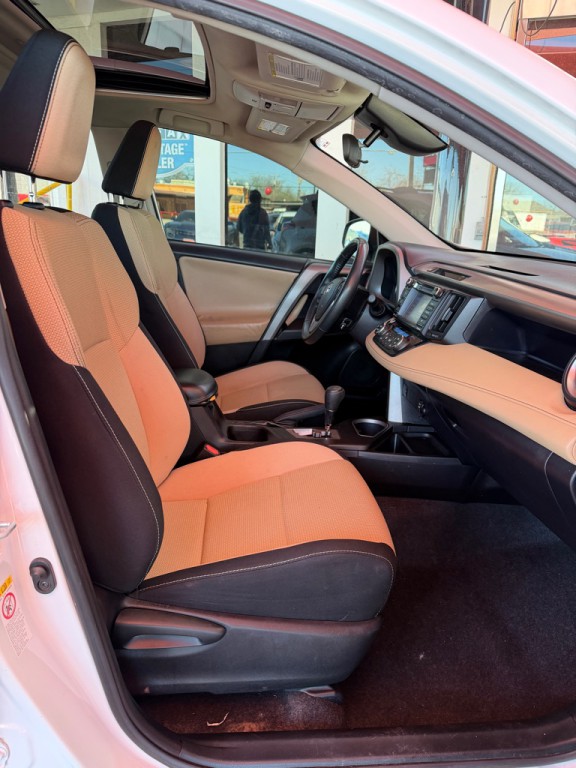 2017 Toyota Rav4 Image 20