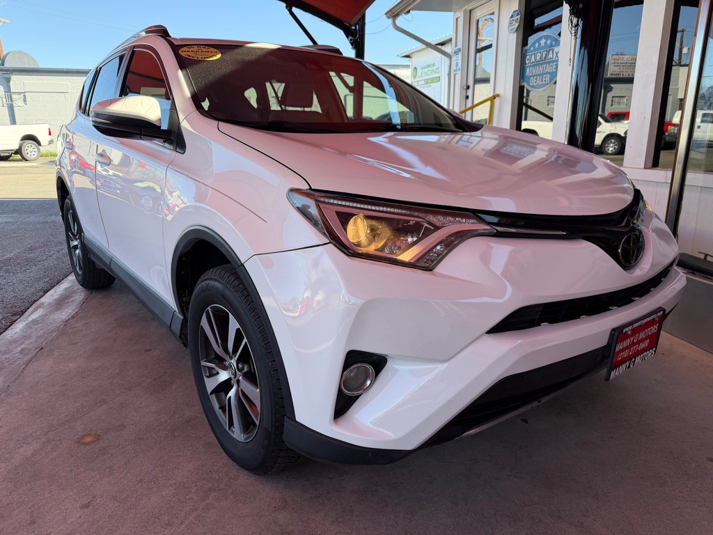 2017 Toyota Rav4 Image 21