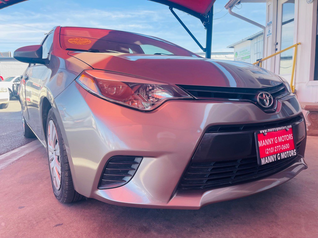 2015 Toyota Corolla Image 16