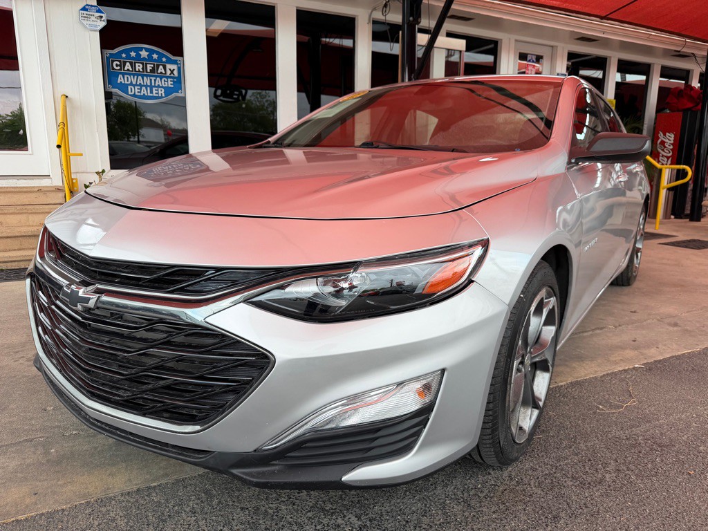 2019 Chevrolet Malibu Image 3
