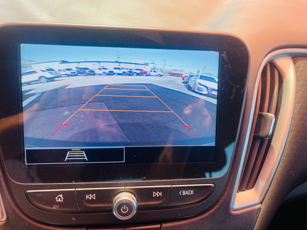 2021 Chevrolet Malibu Image 10