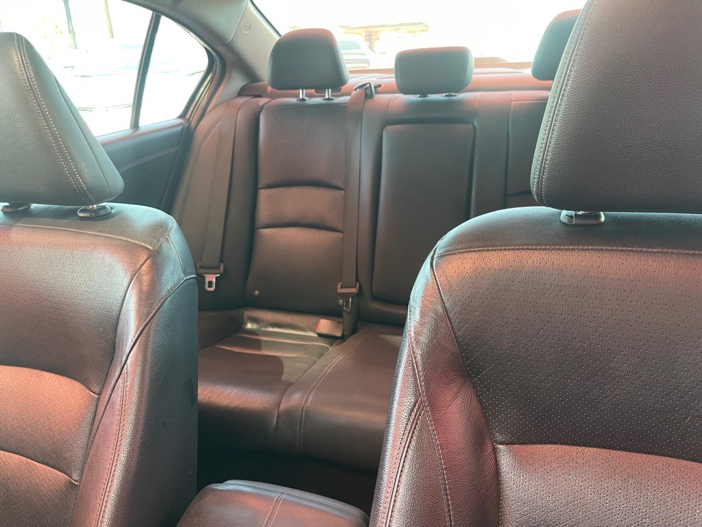 2013 Honda Accord Image 11