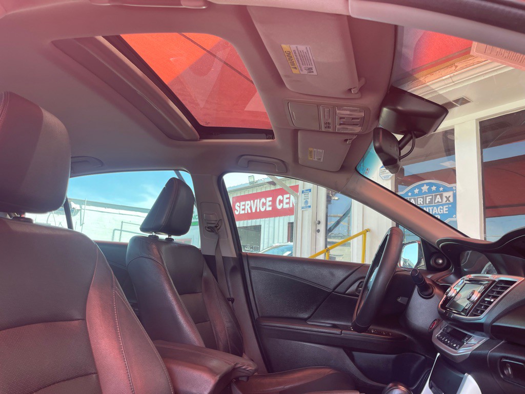 2013 Honda Accord Image 18