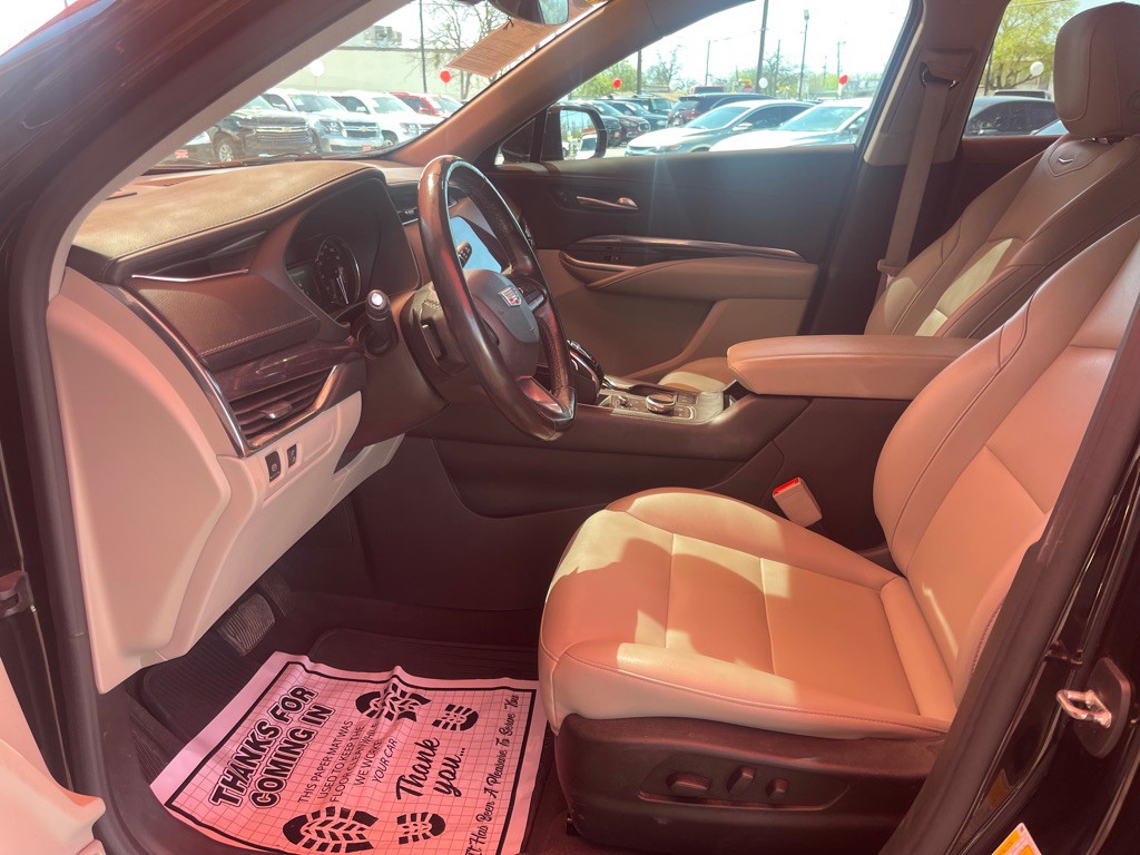 2021 Cadillac XT4 Image 4