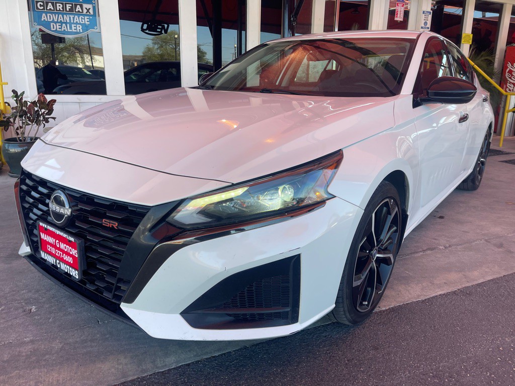 2023 Nissan Altima Image 3