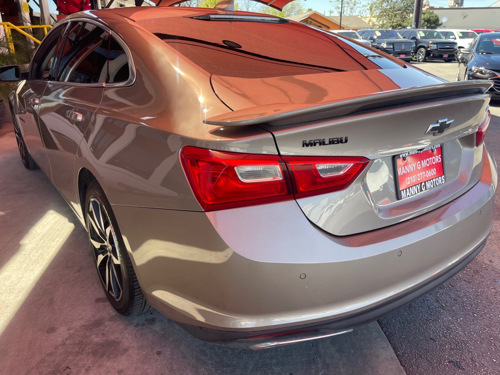 2022 Chevrolet Malibu Image 10