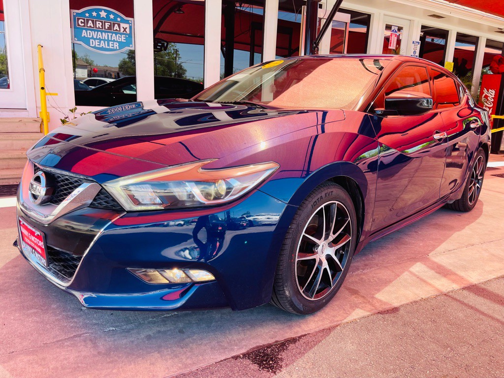2017 Nissan Maxima Image 3