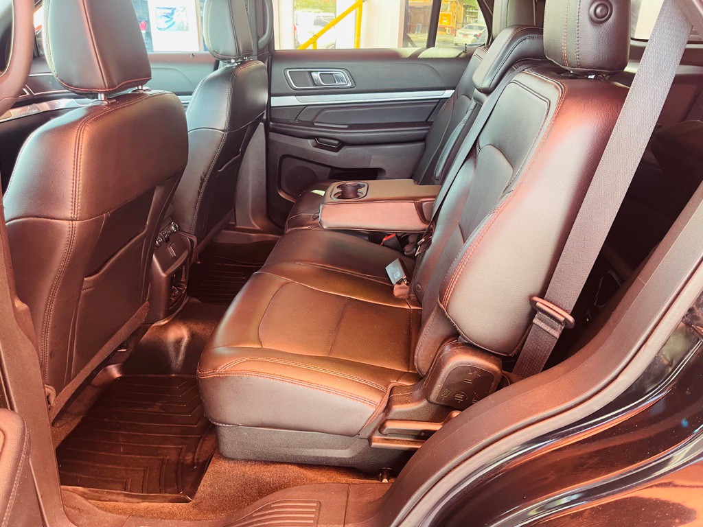 2018 Ford Explorer Image 5