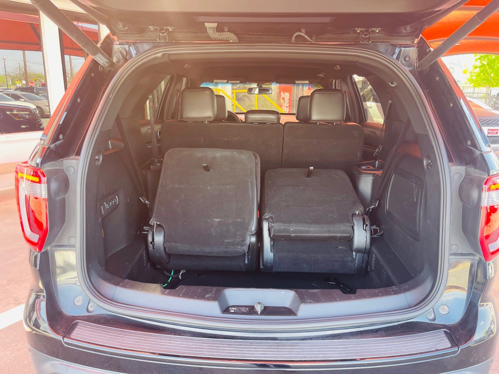 2018 Ford Explorer Image 17